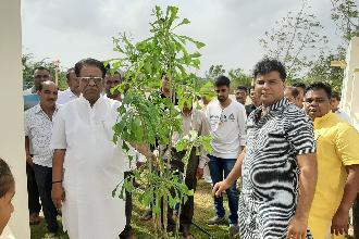 KRUDRAT NA ABHIN ANG SAMA VRUXO NE AJNO AA AVSAR ARPAN.