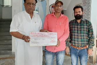 KVO JAIN MAHAJAN BHUJ DAVARA GANDHIDHAM NA YUVAN NE OPARESATION MATE CHAQE ARPAN KARAYO.