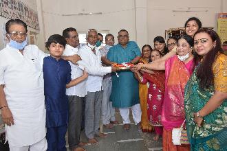 SHREE BHUJ KVO JAIN SANG SANCHLIT NAVNEET NAGAR JINALAY NO 14MO DAVJAROHAN KARYKRAM YOJAYO.