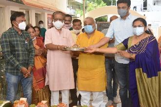 SHREE BHUJ KVO JAIN SANG SANCHLIT VIJAYNAGAR JINALAY NO 15MO DAVJAROHAN KARYKRAM SADGHIPURVAK SAMPAN